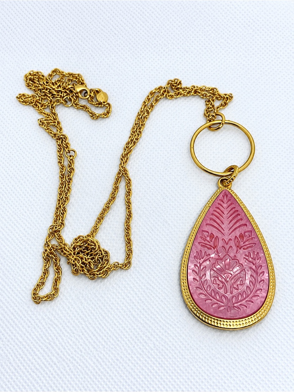 Spartina 449 Pink and Gold Teardrop Pendant Necklace